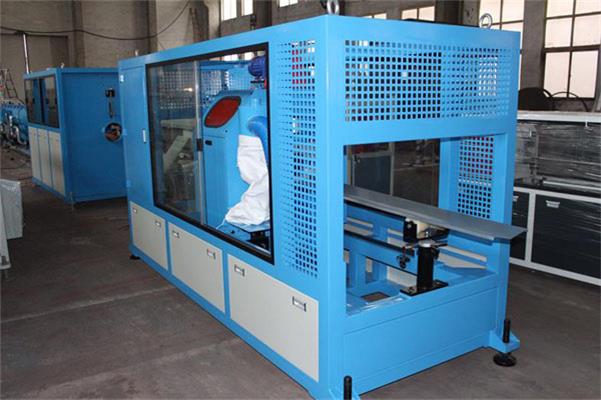 廠家供應(yīng)PE管材切割機